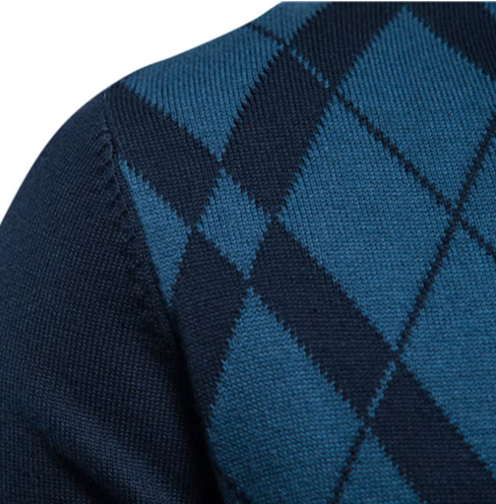 Pull demi-zip motif losanges bleu