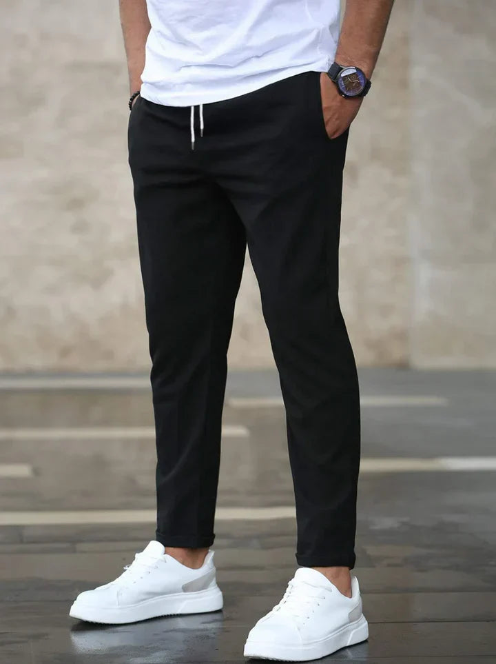 Pantalon ajusté en toile stretch