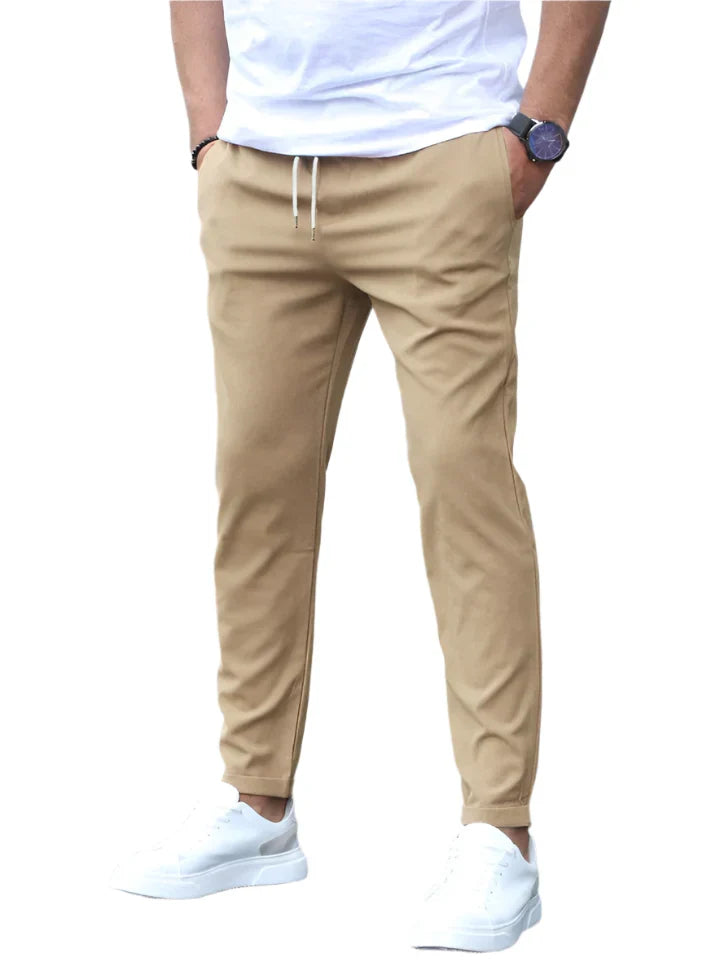 Pantalon ajusté en toile stretch