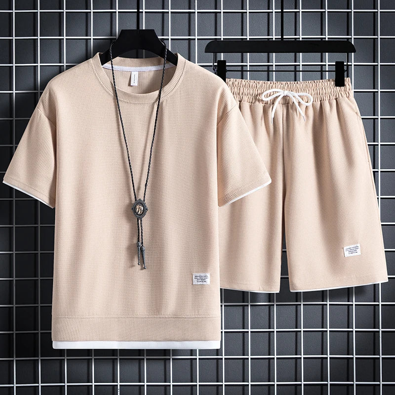 Ensemble haut manches courtes et short