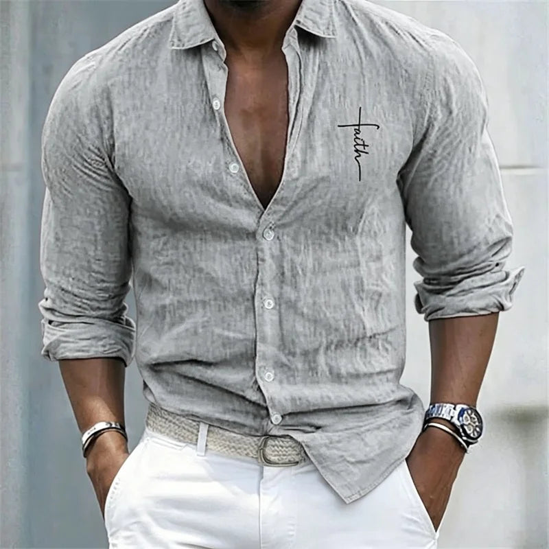 Chemise unie à col classique boutonnée