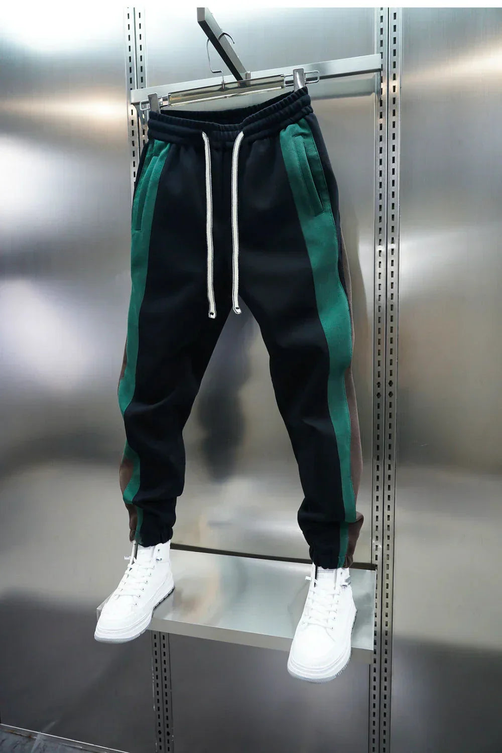 Pantalon jogger à bandes latérales