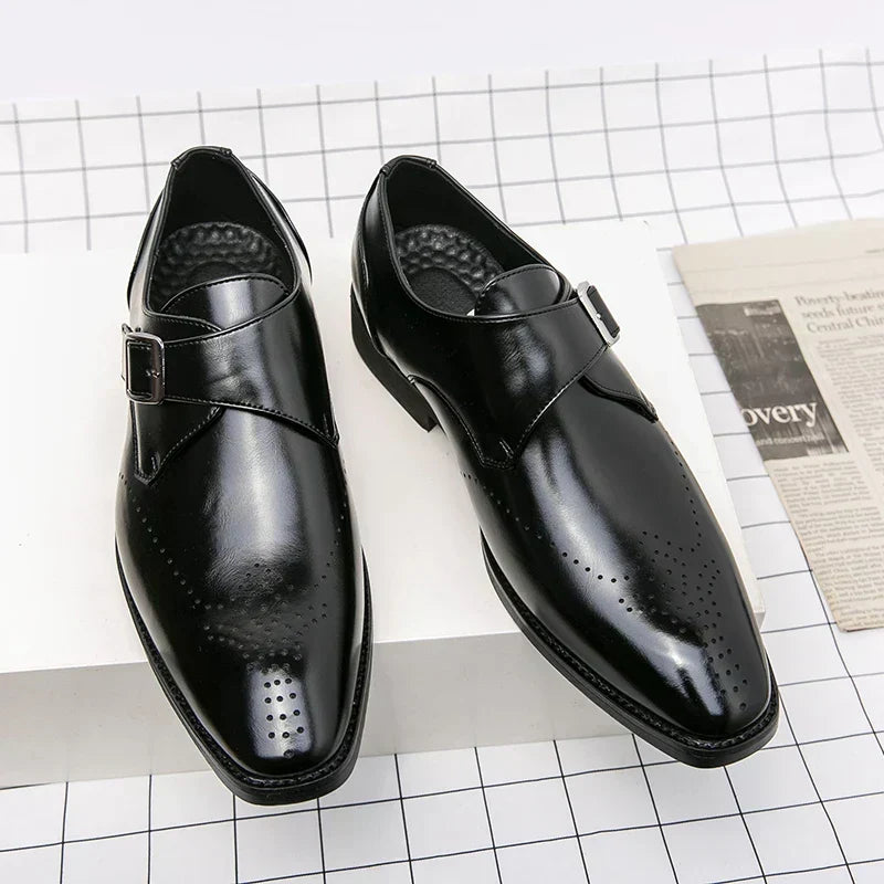 Chaussures à boucle bout fleuri