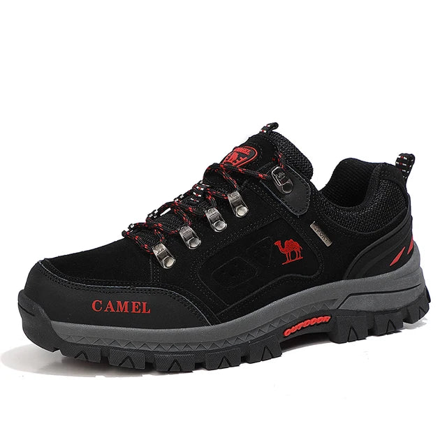 Chaussures de randonnée basses aspect daim