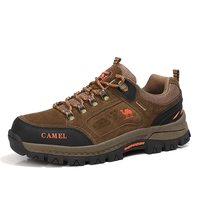 Chaussures de randonnée basses aspect daim