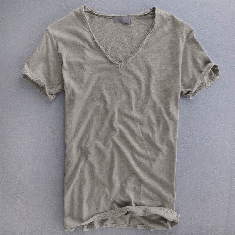 T-shirt col V coupe slim léger au style intemporel homme – Latour-Maubourg