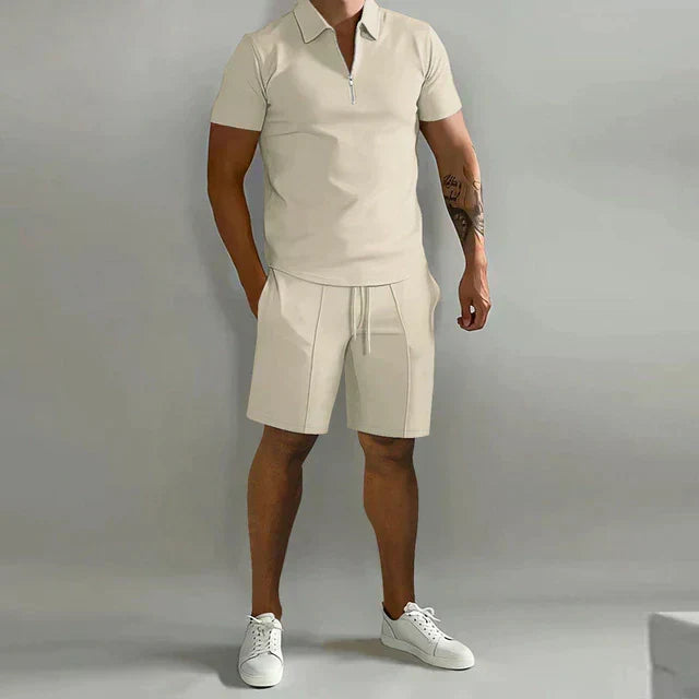 Ensemble polo zippé et short assorti