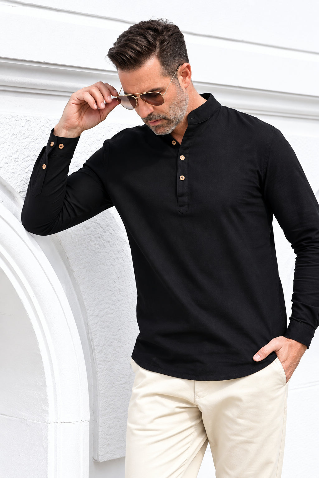 Chemise unie à col montant