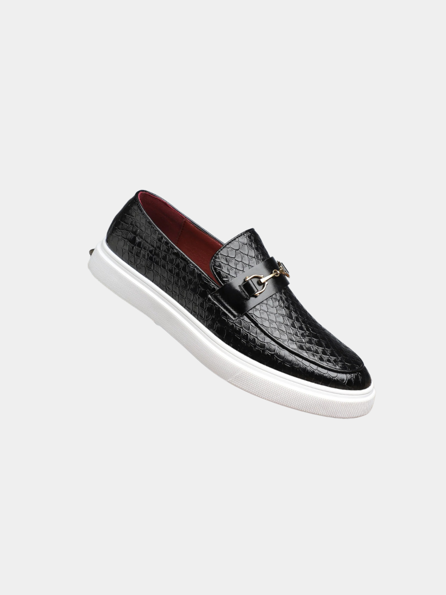 Mocassins texture embossée à boucle dorée
