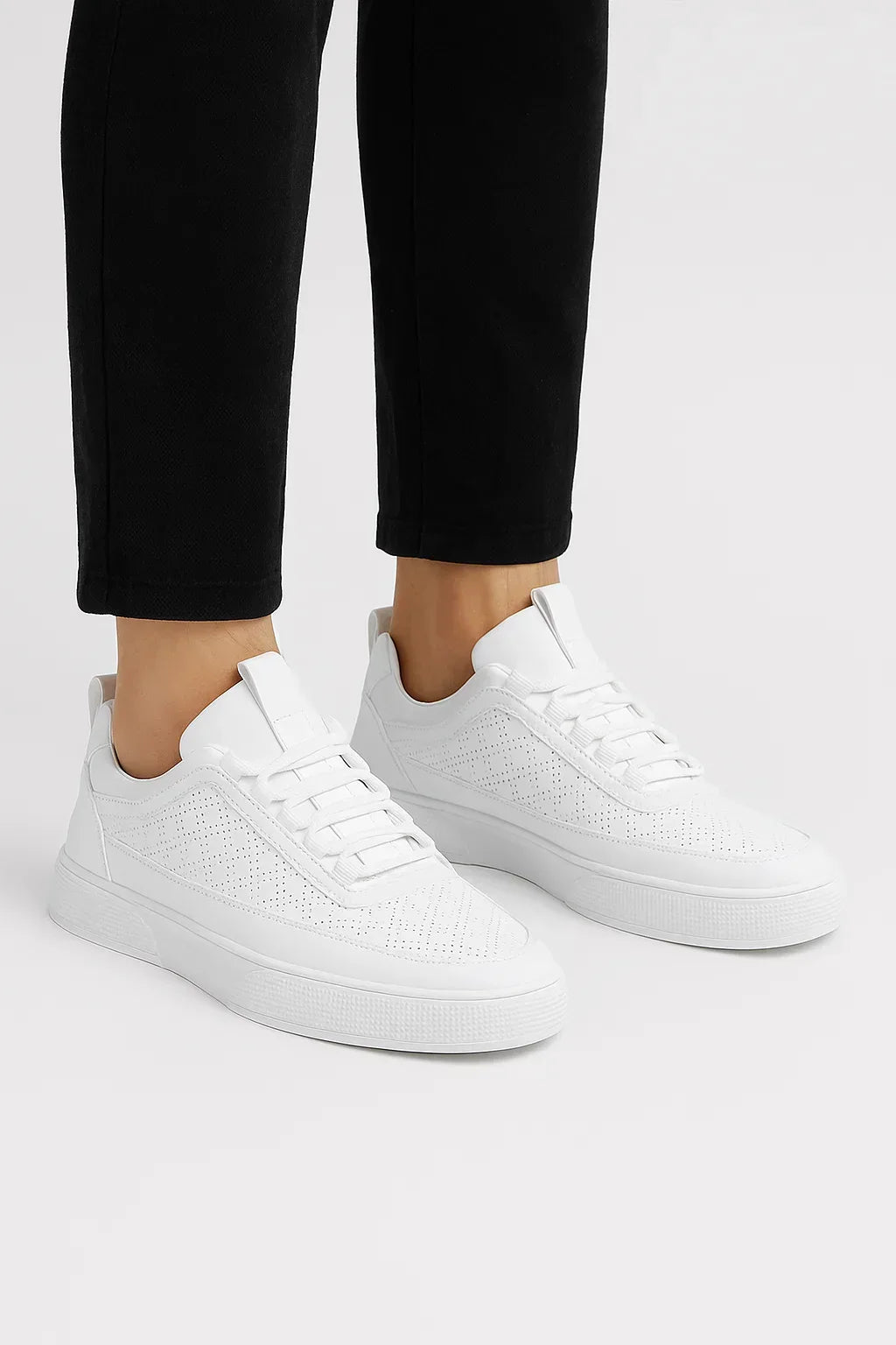 Baskets perforées structure quotidienne silhouette épurée homme – Sens