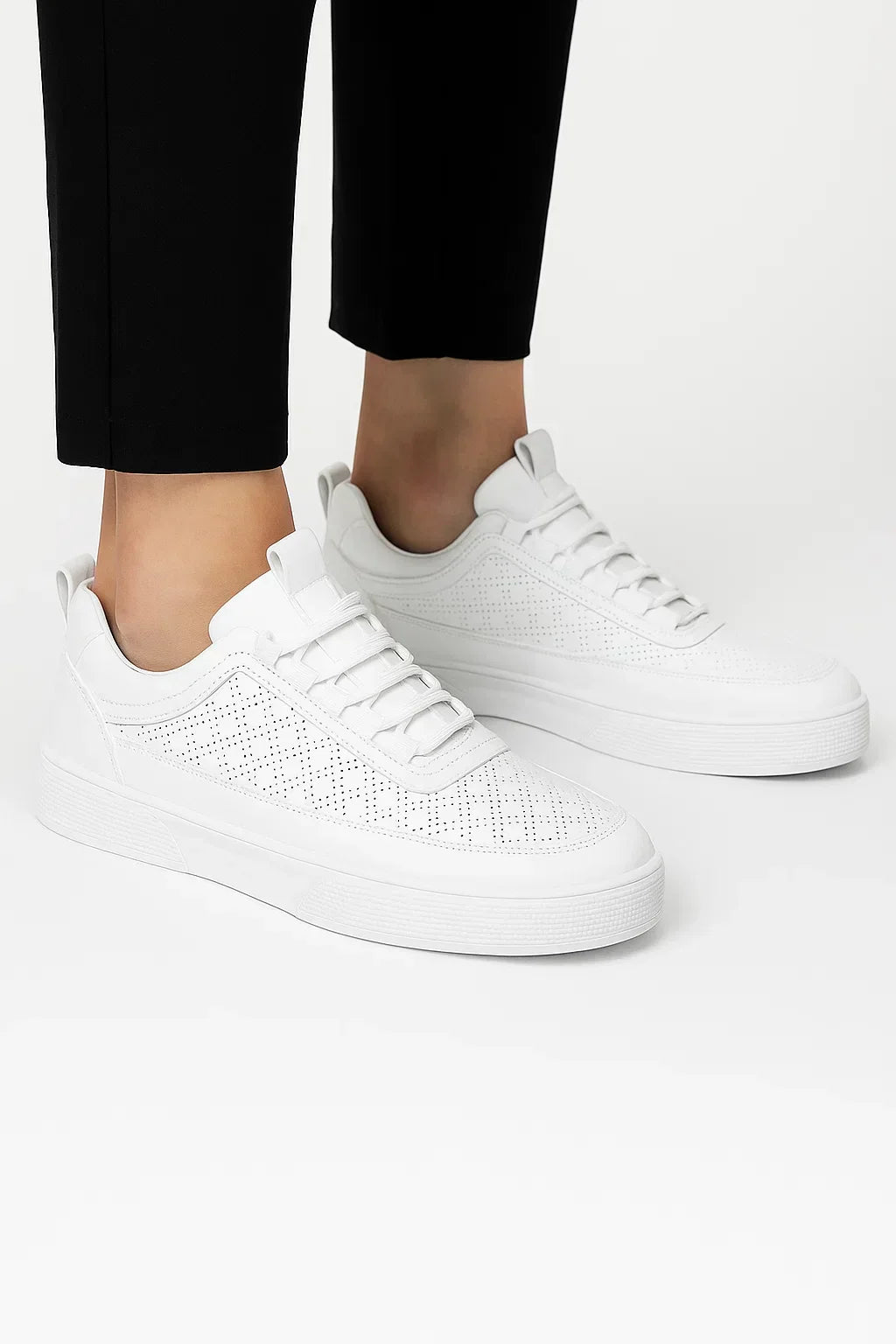 Baskets perforées structure quotidienne silhouette épurée homme – Sens