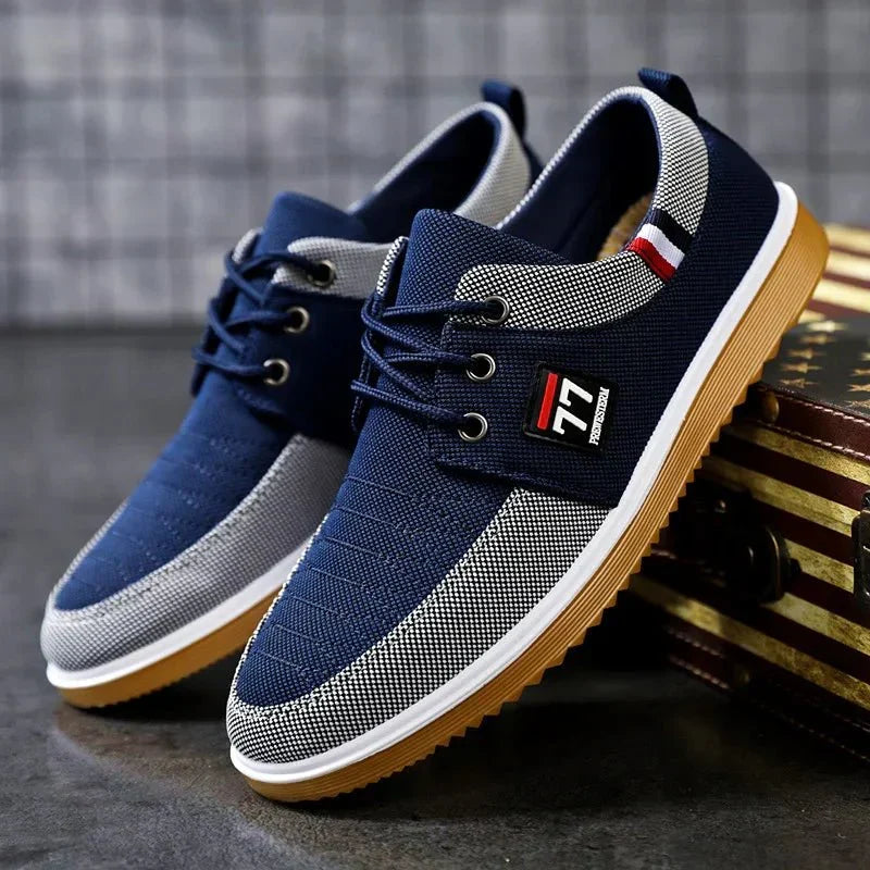 Chaussures à enfiler en toile brodée