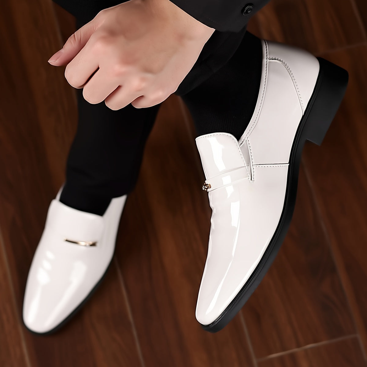 Chaussures habillées vernies à enfiler détail métallique bout allongé homme – Barsac
