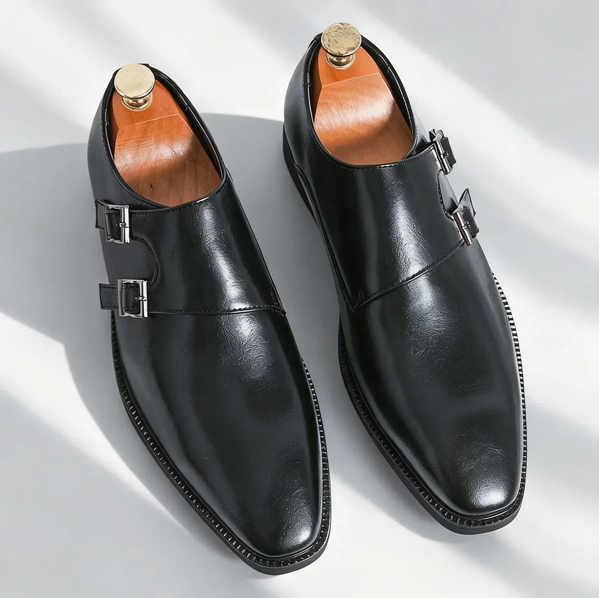 Bottines à double boucle bout allongé tige lisse sans lacets homme – Bénouville