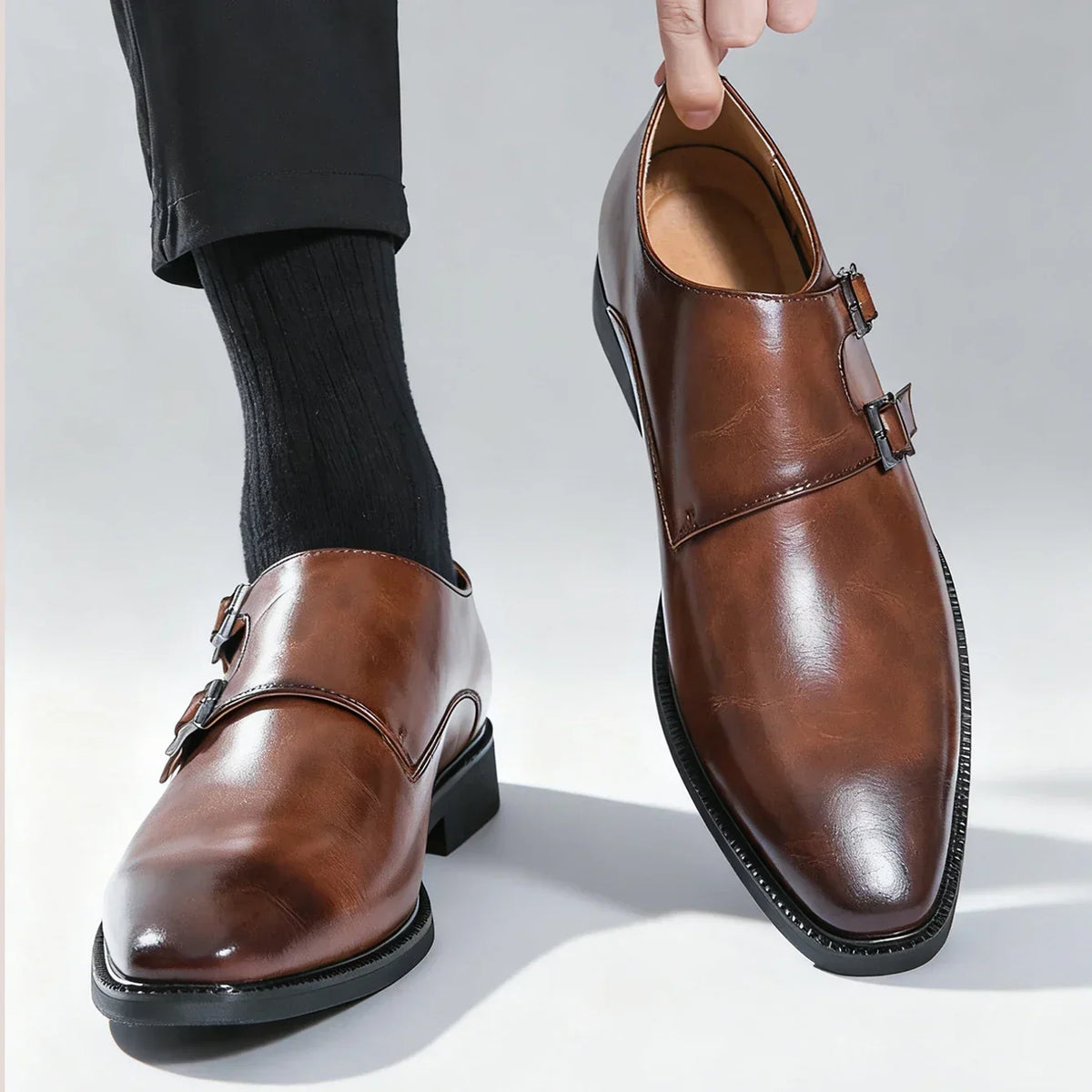 Bottines à double boucle bout allongé tige lisse sans lacets homme – Bénouville