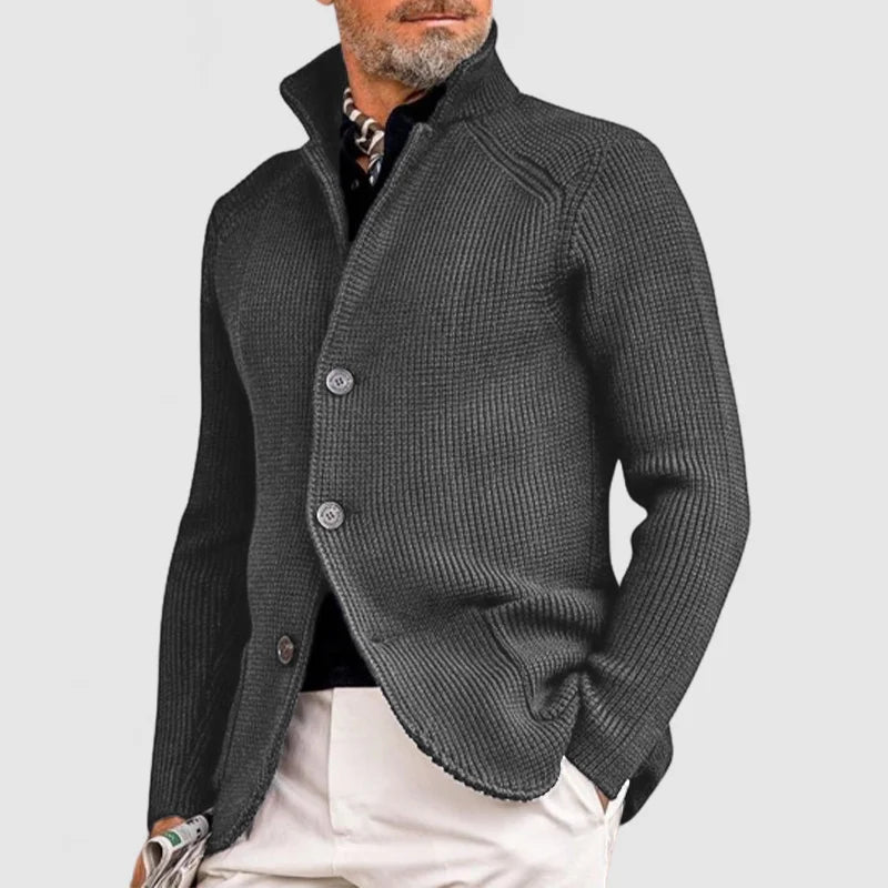 Cardigan en maille intemporelle boutonné du bureau à la soirée homme – Le Conquet