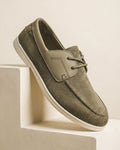Chaussures à lacets en suédine style sobre silhouette soignée coloris olive homme – Parentis