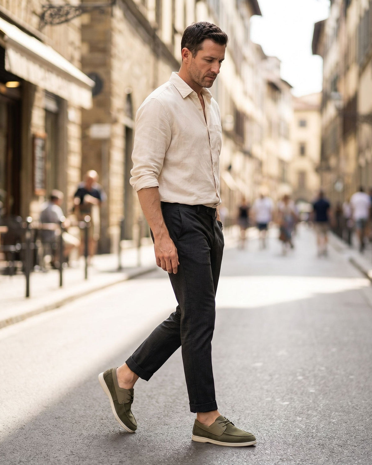 Chaussures à lacets en suédine style sobre silhouette soignée coloris olive homme – Parentis