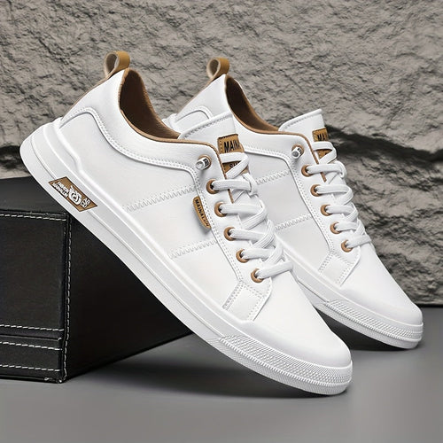Paire de baskets d'extérieur épurées