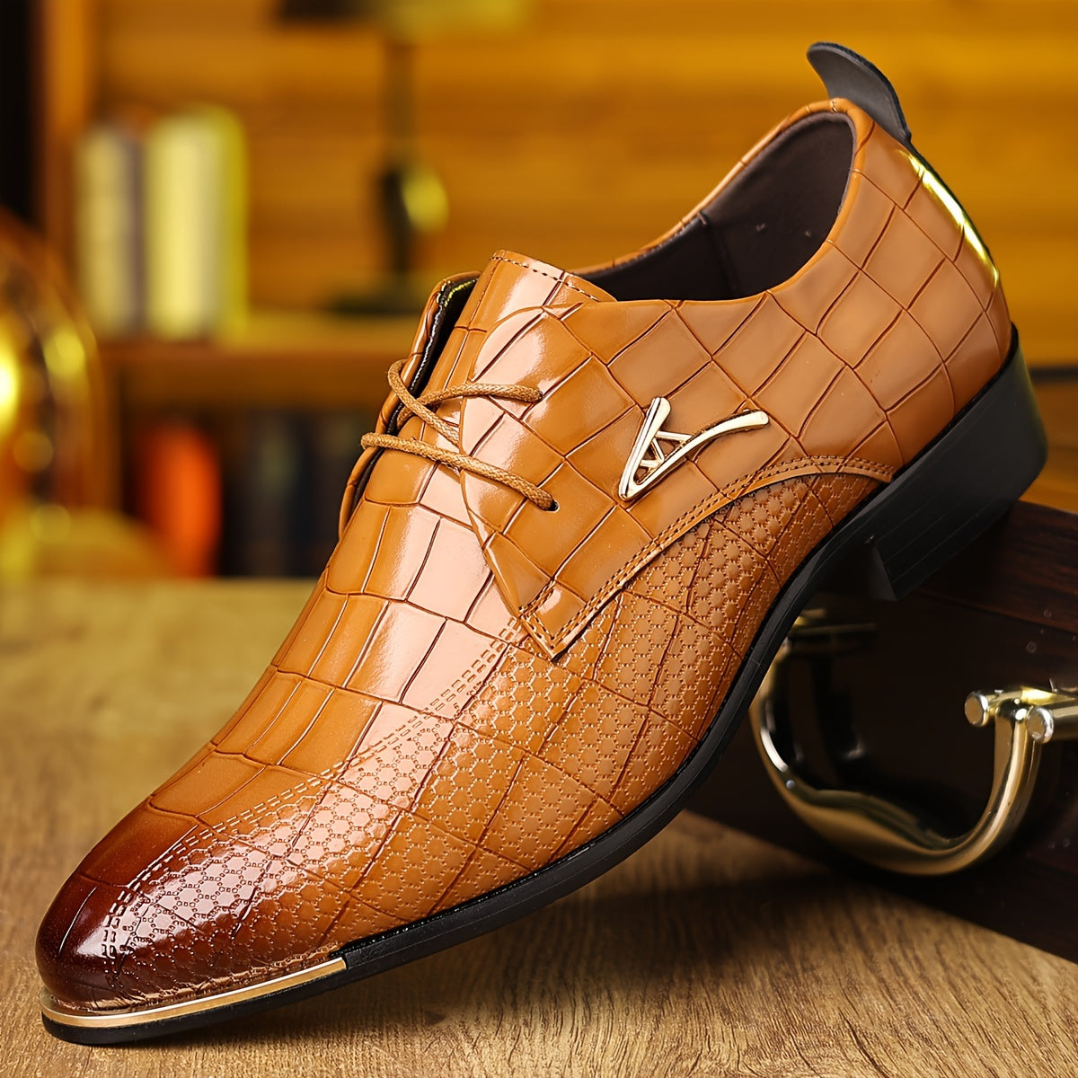 Derbies à lacets bout allongé empiècements texturés détail métallique homme – Irouléguy