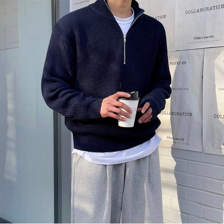 Pull demi-zippé en maille côtelée marine