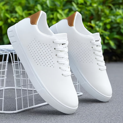 Baskets minimalistes à panneaux perforés