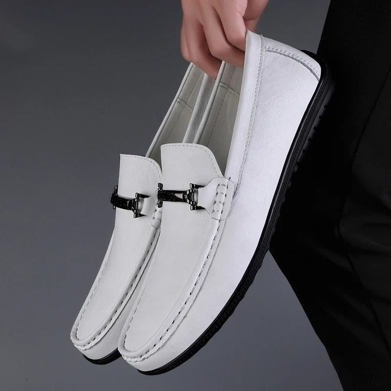 Mocassins classiques à enfiler détail métallique bout mocassin épuré homme – Ludon