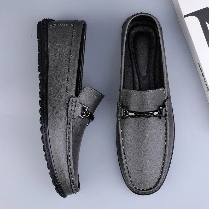 Mocassins classiques à enfiler détail métallique bout mocassin épuré homme – Ludon