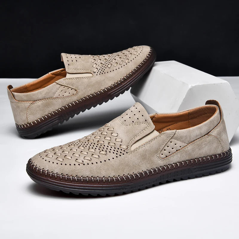 Mocassins ajourés à enfiler empiècements élastiques semelle crantée homme – Peyrehorade