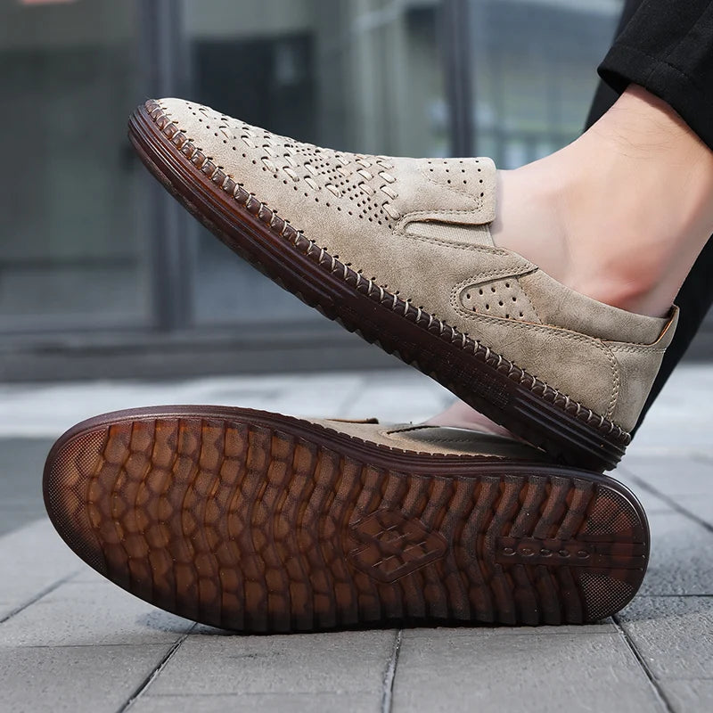 Mocassins ajourés à enfiler empiècements élastiques semelle crantée homme – Peyrehorade
