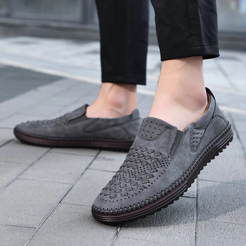 Mocassins ajourés à enfiler empiècements élastiques semelle crantée homme – Peyrehorade