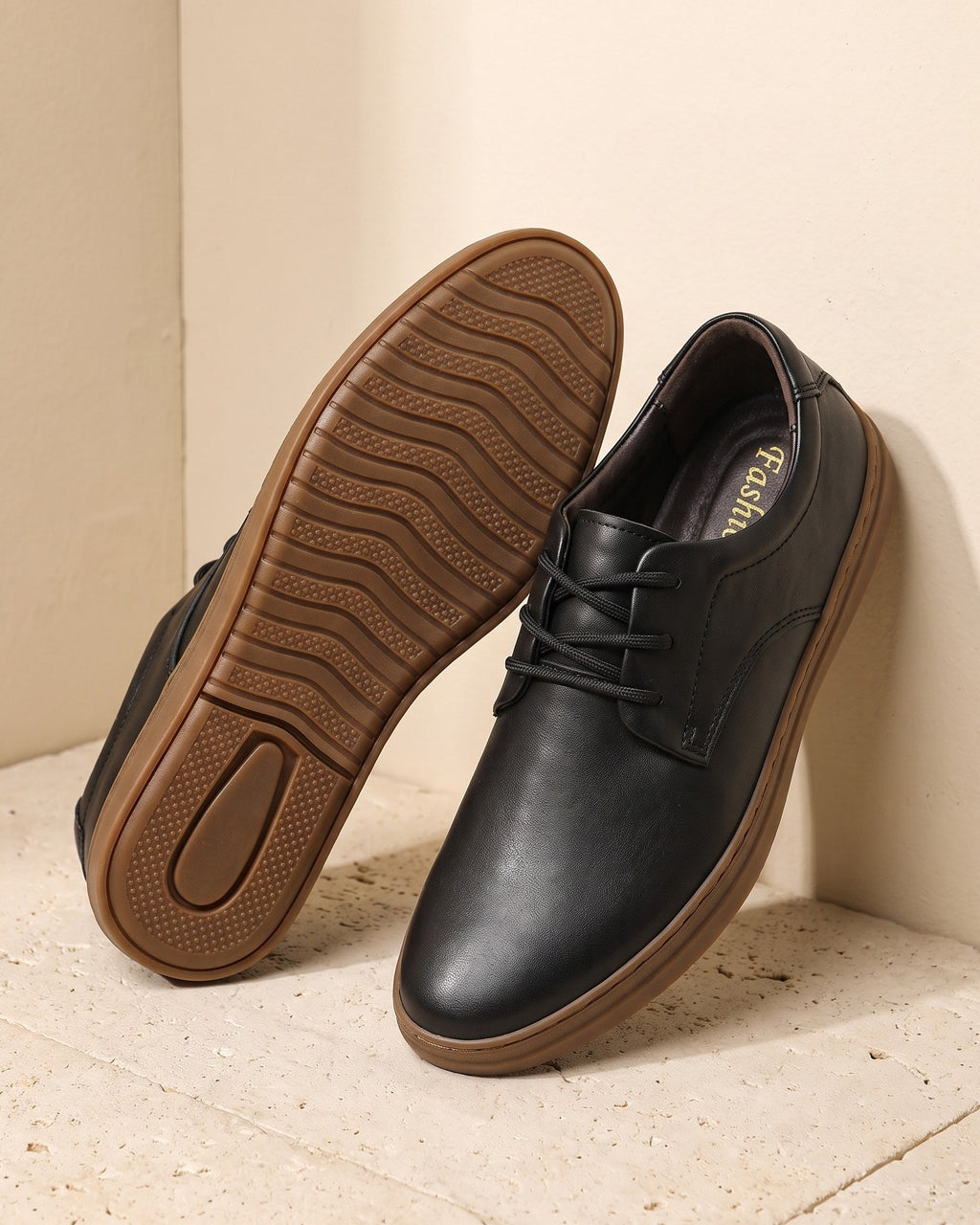 Chaussures à lacets semelle contrastée silhouette intemporelle homme – Castillon