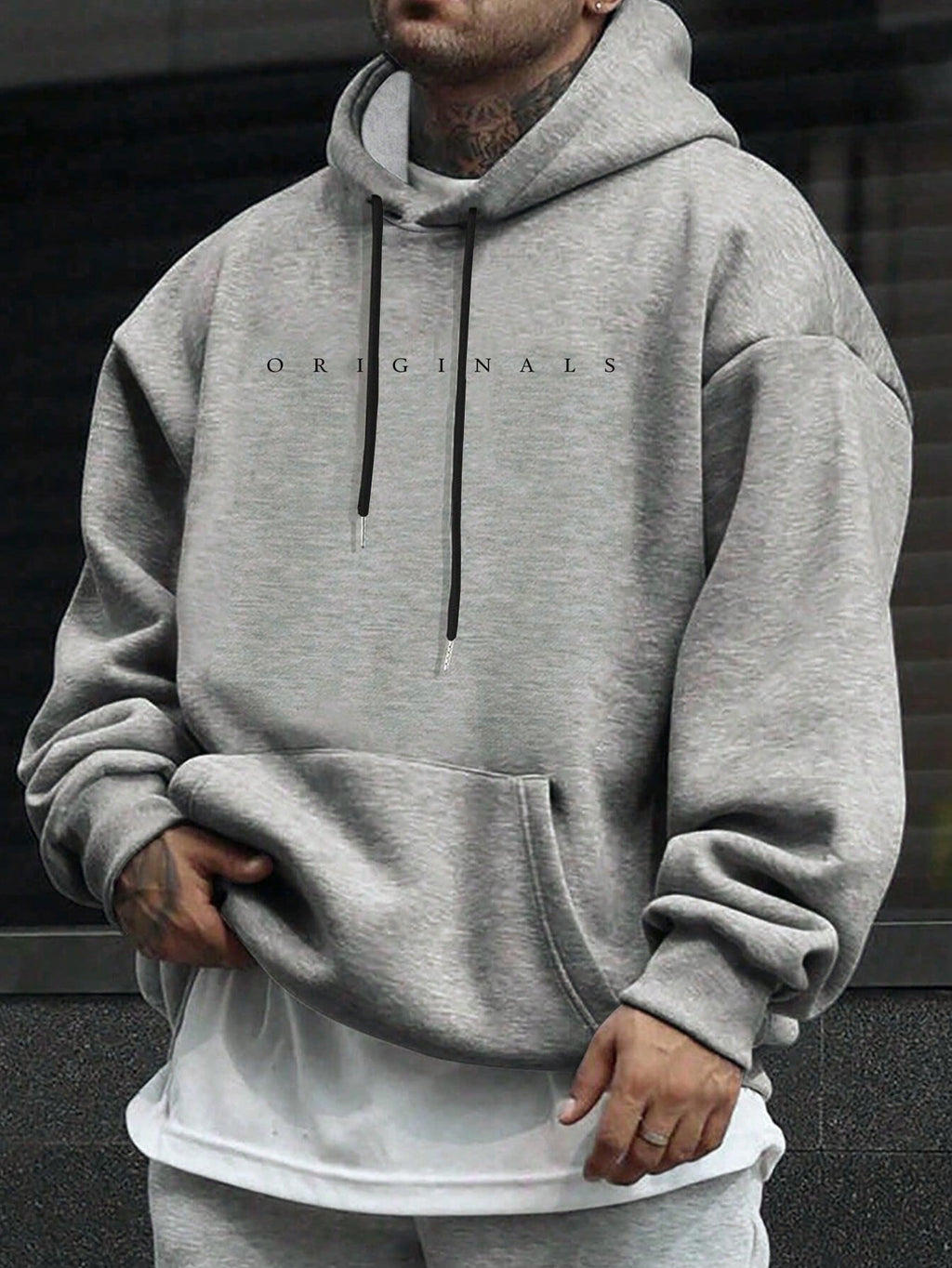 Sweat à capuche oversize imprimé lettré urbain finition soignée homme – Tannay