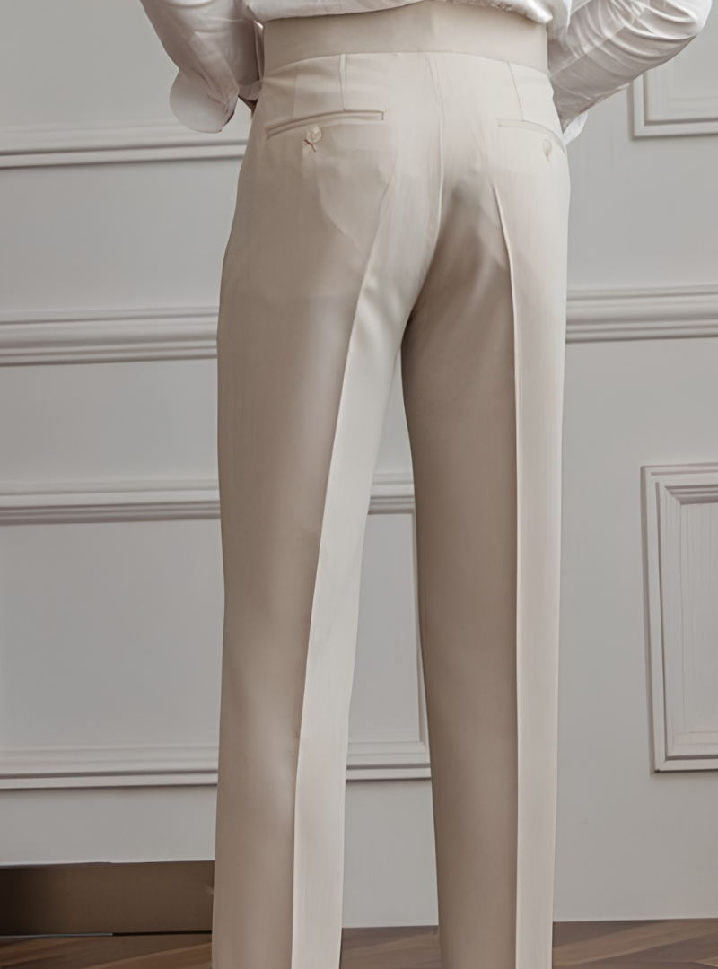 Pantalon de tailleur à plis et poches latérales taille à passants homme – Pécharmant