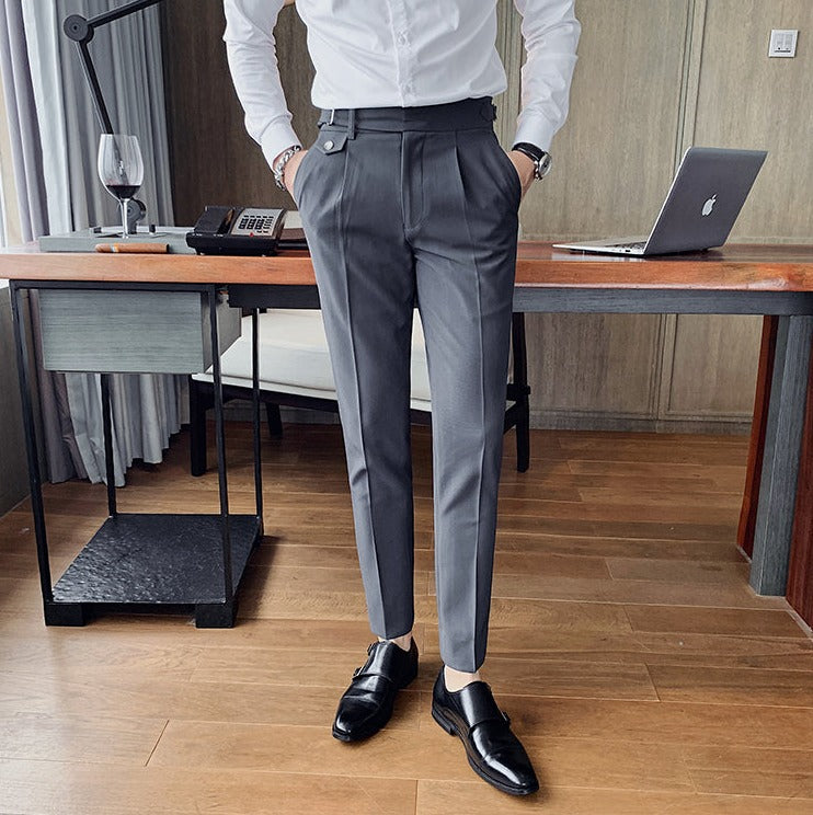Pantalon habillé à pinces coupe fuselée