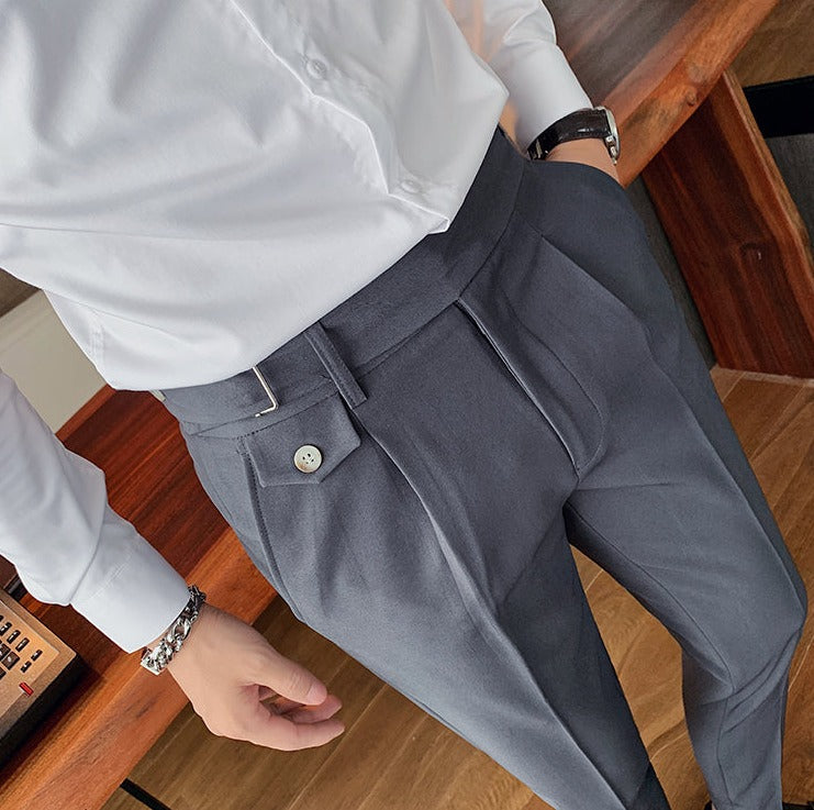 Pantalon habillé à pinces coupe fuselée