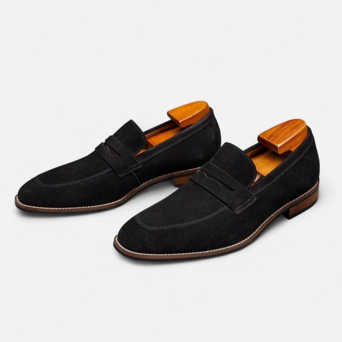 Mocassins penny en daim classiques à enfiler finition soignée homme – Serrant