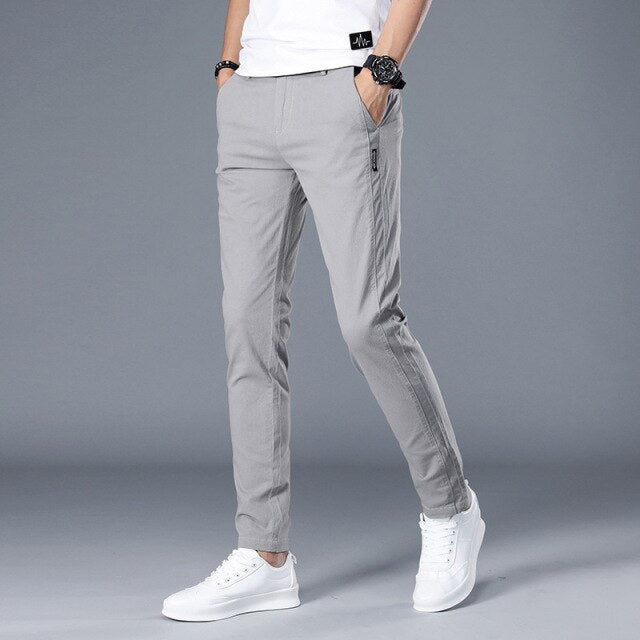 Pantalon coupe tailleur en toile légère
