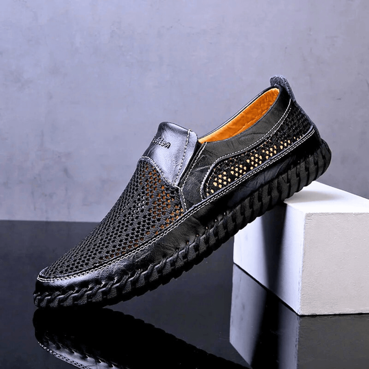 Chaussures à enfiler finition texturée