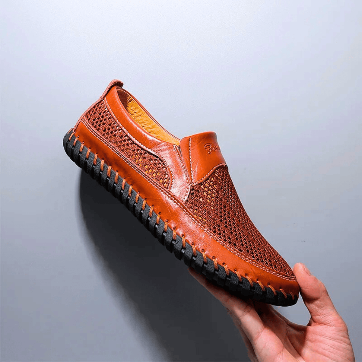 Chaussures à enfiler finition texturée